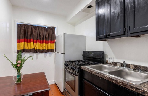 Inglewood Hotel | Encore Inn Inglewood