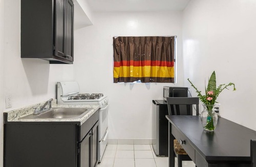 Inglewood Hotel | Encore Inn Inglewood