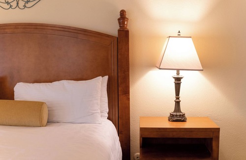 San Diego Country Estates Hotel | Enjoy a Hassle-Free Stay! 3 Convenient Units w/Full Kitchen | Pool | Parking