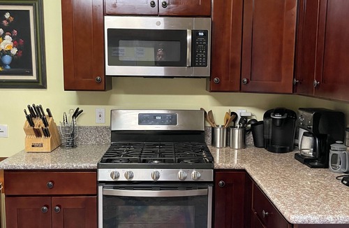Los Angeles House | Entire Home Fully Furnished AC WIFI @USC Downtown LA BMO Stadium Exposition Park