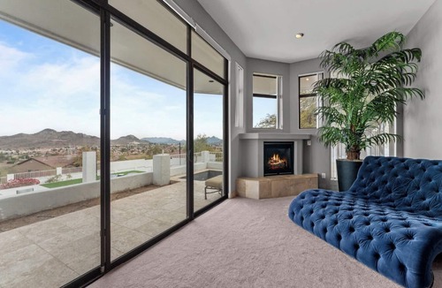 Paradise Valley Village House | Epic Group House Heated Pool/Hot Tub/Putting Green