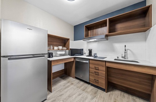 Ontario Hotel | Everhome Suites Ontario Airport
