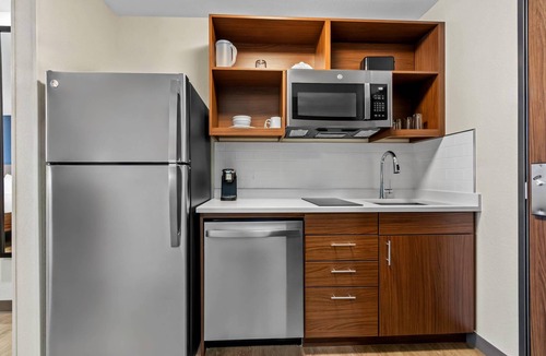 Yuma Hotel | Everhome Suites Yuma East I-8 by Choice Hotels
