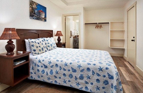 Avalon Hotel | Everything You Need for an Unforgettable Stay Is Right Here! Free Parking!