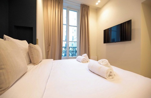 Quartier du Faubourg-Montmartre Apartment | Exceptional apt with AC-1BR-4P-Palais Garnier