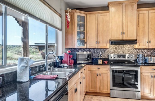Cottonwood House | Experience luxury at Cottonwood Siesta Ridge View, a spacious 3-bedroom retreat.