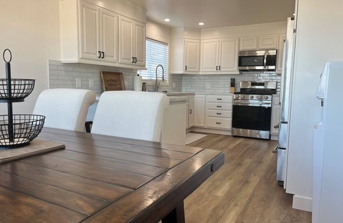 Seaside House | Explore Monterey Bay from This Family-Friendly Fully Stocked Home!