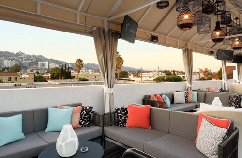 Tri-West Apartment | Explore the Best of West Hollywood! 2 Big Units with Private Kitchenettes! Pool!