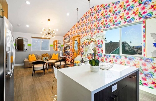 North Hollywood House | F. 2 Homes, Patios, Sleeps 20, Universal 15m: MAJOR INTERNATIONAL SPORTING EVENT