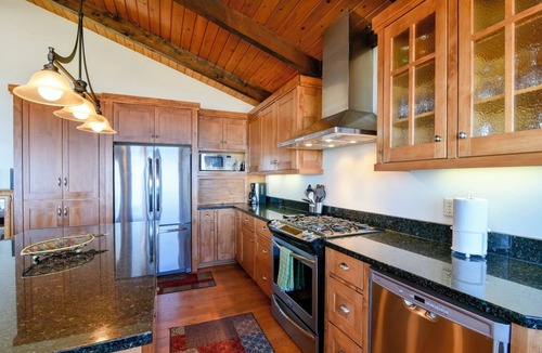 Cayucos House | Fabulous Oceanfront Cayucos Getaway, Steps to the Beach! Prime Location, Ocean V