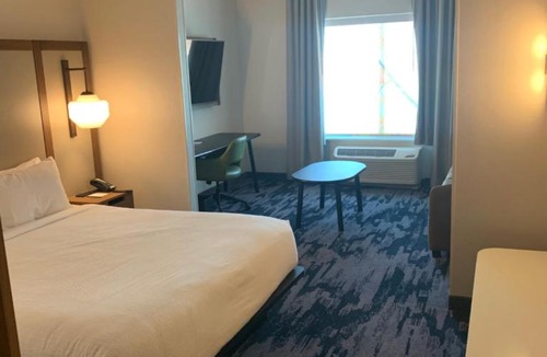 Winters Hotel | Fairfield by Marriott Inn & Suites Winters Davis