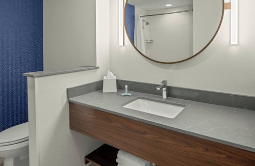 Winters Hotel | Fairfield by Marriott Inn & Suites Winters Davis