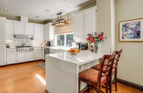 Fairfield House | Fairfield Wine Country Getaway w/Backyard Oasis!