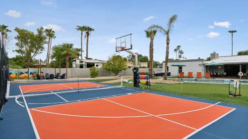 Thunderbird Desert Estates House | Fairway Oasis by AvantStay