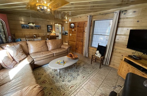 Bijou Park House | Family Cabin Near the Lake
