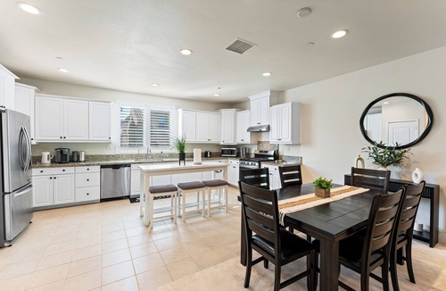 Riverview West House | Family Disney Getaway - 4 bed 4 bath/w Pool - Sleeps up to 12!