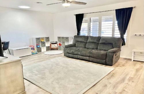 Prescott Country Club House | Family-friendly 2-bedroom 2-bathroom home with fenced backyard, toys, AC, WiFi