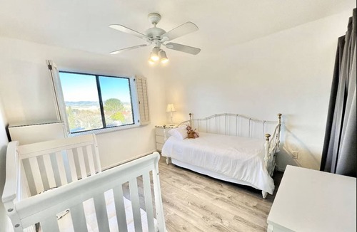 Prescott Country Club House | Family-friendly 2-bedroom 2-bathroom home with fenced backyard, toys, AC, WiFi