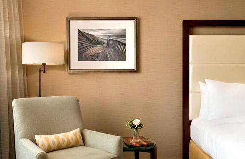 Carlsbad Hotel | Family-friendly Haven: Swimming Pool, Pets Allowed, Near South State Beach!