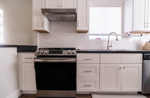 Encanto House | Family Friendly Home by Downtown with 3 Beds
