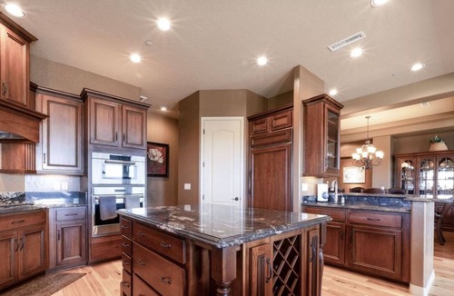 Prescott Apartment | *Family friendly *Spacious *Fireplace
