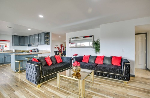 Silver Lakes Country Club House | Family Helendale Home - Private Dock & Fire Pit!