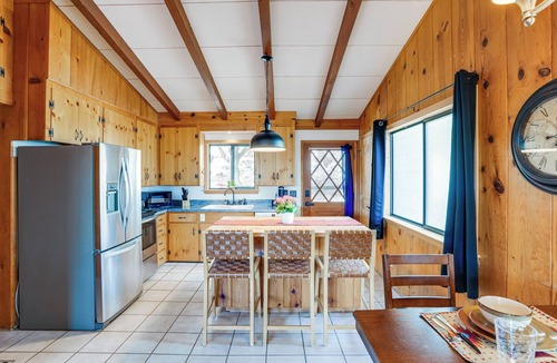 Mountain Club Cabin | Family Mountain Getaway, Retreat to the Cool Pine