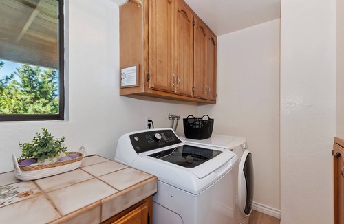 Crestline Cabin | Family/Pet Friendly Cabin with Mountain Views, Gameroom/Office, & Peloton