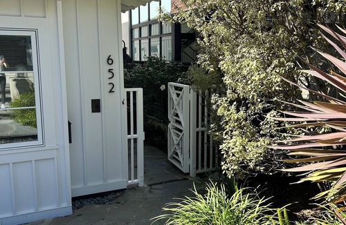 Tree Section House | FIFA World cup - 10 minutes to SOFI - Luxury designer home 5 block to Beach!