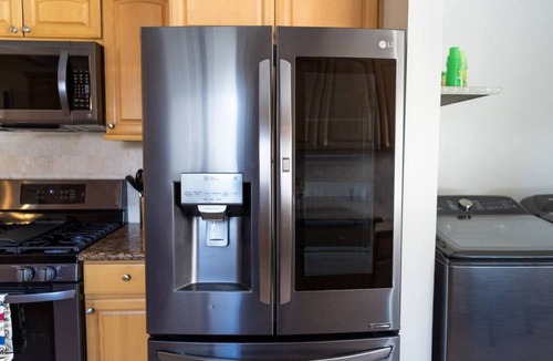 NoHo Arts District House | FIFA World Cup: NORTH HOLLYWOOD GEM: 2BR HOME w/PRIVATE HOT TUB, PATIO/YARD & EV CHARGER p42