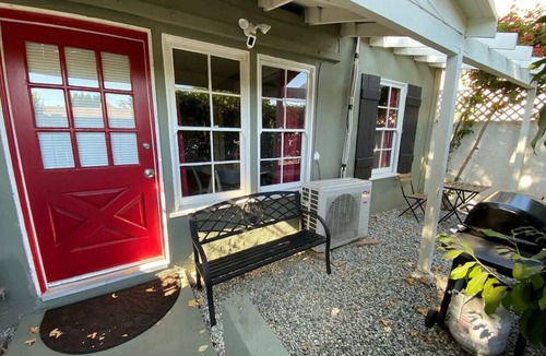 NoHo Arts District House | FIFA World Cup: RENOVATED 1BR HOME with PRIVATE FENCED PATIO in NOHO ARTS DISTRICT p21