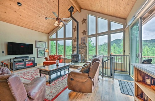 Groom Creek House | Fire Pit, Deck & Grill: Serene Prescott Cabin!