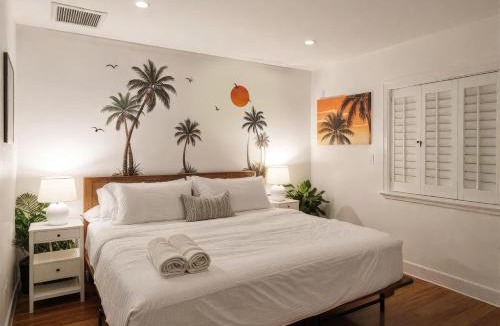 Lawndale House | Fire Pit & Game Room 4 Beds Near Beach, LAX & SoFi