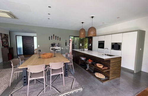Cirendinu House | SUPERB CONTEMPORARY VILLA FOR LUXURY AND RELAXATION FOR 12/13 PEOPLE, WALKING DISTANCE FROM THE BEACH