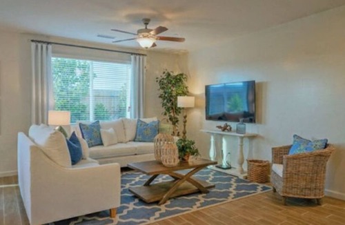 Raisin House | Fresno/Clovis 2023 Construction! Designer furnished, Single-Story.