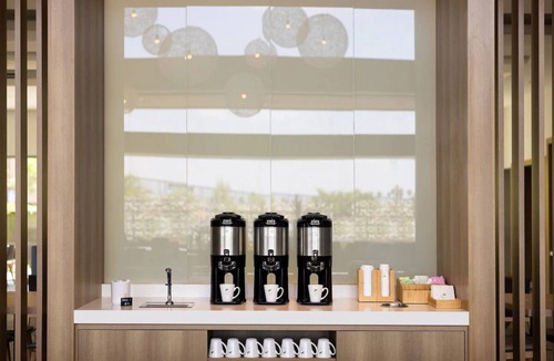Anaheim Resort House | Full Kitchen Suites - Family-Friendly Rentals, steps to Disneyland