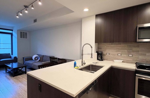 Downtown San Diego Apartment | Fully Furnished 1BR Downtown w/Wi-Fi Parking