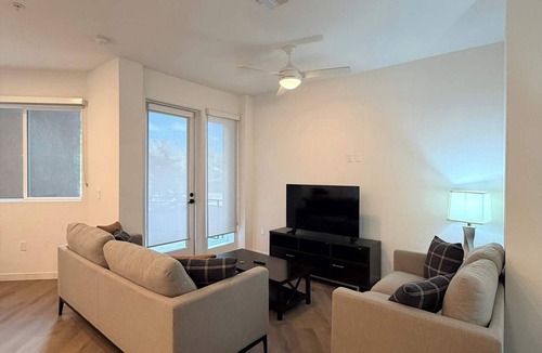Mission Valley East Apartment | Fully Furnished 1BR in Misson Valley w/Parking
