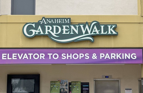 Anaheim Resort House | Fully Furnished Anaheim Townhome - Utilities Included - Gated Community
