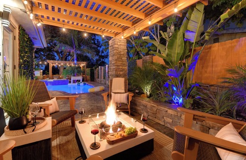 Allied Gardens House | ✈Fully Remodeled Mansion Pool/Jacuzzi☀
