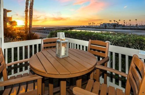 Townsite House | G23 - Coastal Cottage