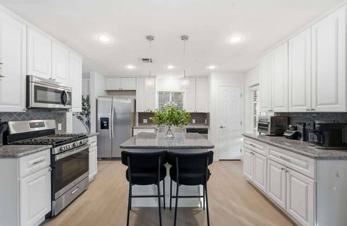 Park Scottsdale One House | Games, Fire Pit, 5 min to Old Town, 2 Queen beds, 1 Bunk Bed.