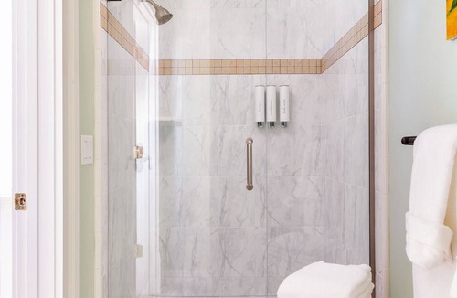 Downtown Bed & Breakfast | Garden Street Inn, A Kirkwood Collection Hotel
