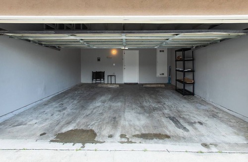 Hemet Apartment | Gated Townhouse Style Near Medical Center and D/T