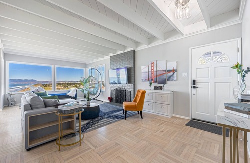 Westlake House | Gem by the sea-none obstructive ocean view in Daly city