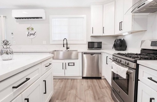 La Presa House | Gillespie 1059 unit C 3bed 2 bath by SD Stay