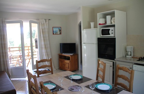 San-Gavino-di-Carbini House | Gite Casteddu 2 with heated pool for lovers of peace and nature