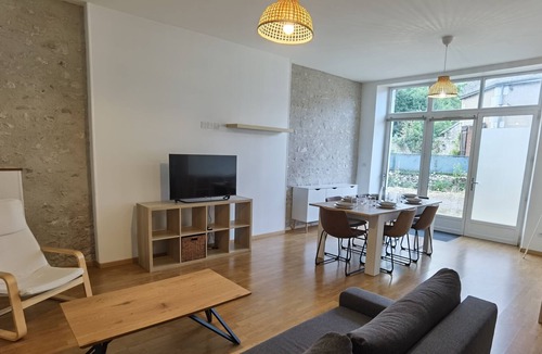 Beaugency Condo | Gîte du Puits Gaillard in the historic heart of BEAUGENCY