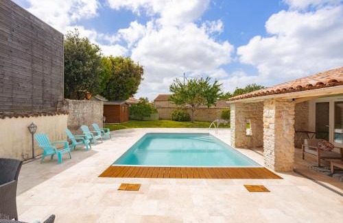 Courcon House | Gite Le Romarin