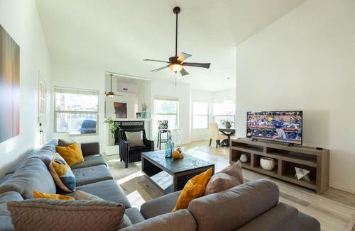 Arrowhead Ranch House | Glendale Sack